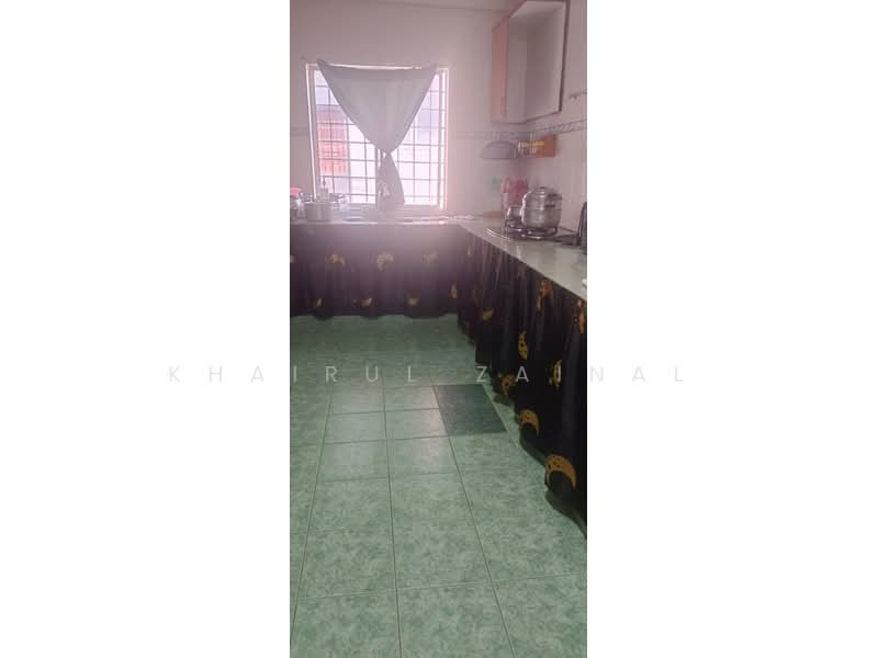 2-storey Terraced House for Sale in Saujana Puchong (Puchong) - Khairul Zainal - Kitchen - PropertyGuru.com.my
