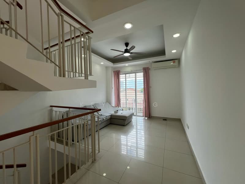 Townhouse for Rent in Petaling Jaya (Selangor) - Key Ling - Living Room - PropertyGuru.com.my