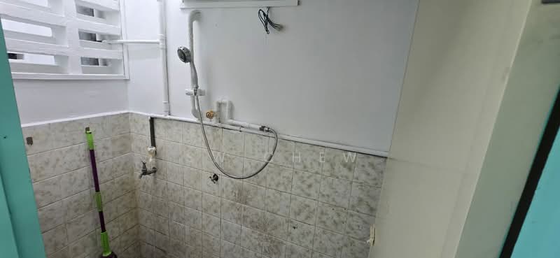 Flat for Rent at United Garden (Taman Lee Yan Lian) - SW CHEW - Bathroom - PropertyGuru.com.my