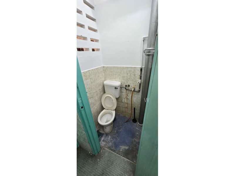 Flat for Rent at United Garden (Taman Lee Yan Lian) - SW CHEW - Bathroom - PropertyGuru.com.my