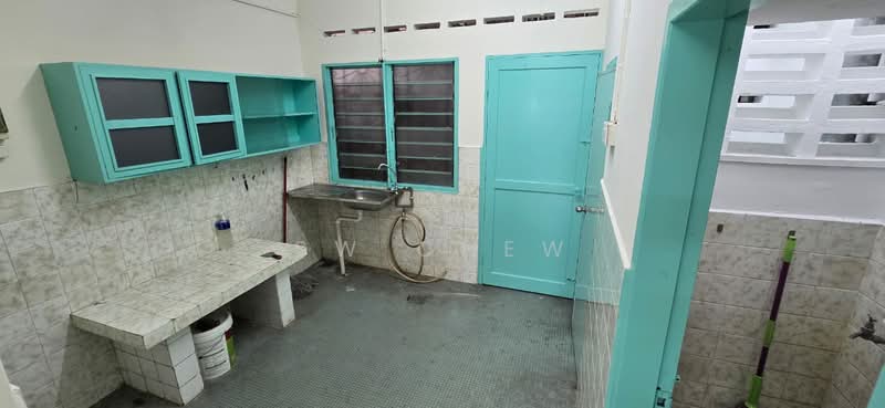 Flat for Rent at United Garden (Taman Lee Yan Lian) - SW CHEW - Kitchen - PropertyGuru.com.my