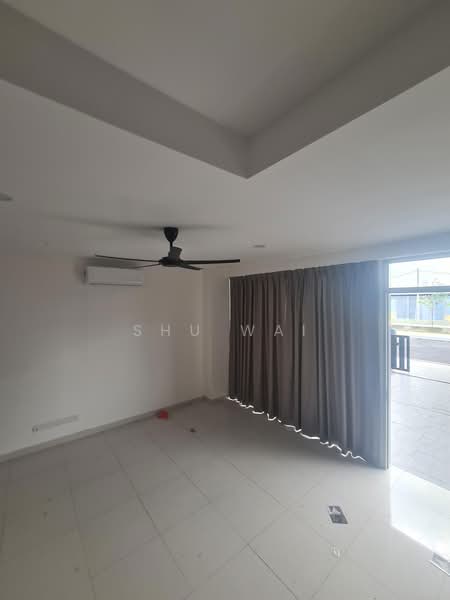 Rumah Teres 3-Tingkat untuk Disewa di Sunway (Selangor) - Shu Wai - Living Room - PropertyGuru.com.my