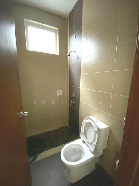 Rumah Kluster untuk Dijual di Taman Mount Austin (Tebrau) - Angel Lim - Bathroom - PropertyGuru.com.my