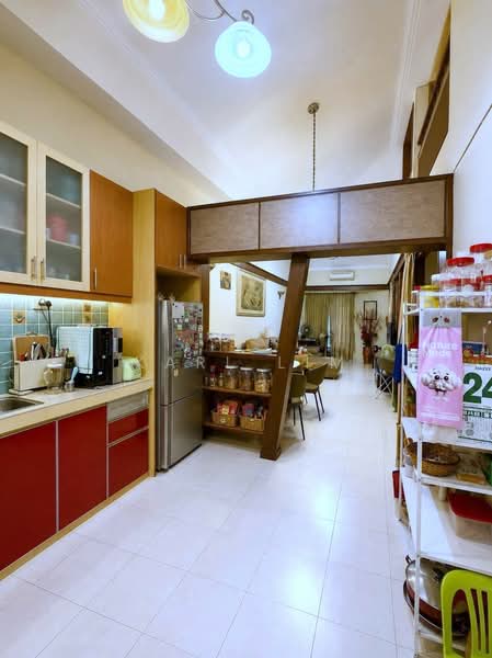 Rumah Teres 1.5 Tingkat untuk Dijual di Taman Molek (Johor Bahru) - Karl Lim - Kitchen - PropertyGuru.com.my