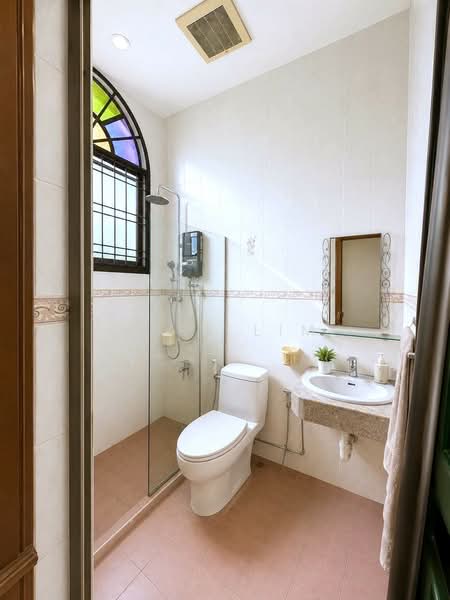 Rumah Teres 1.5 Tingkat untuk Dijual di Taman Molek (Johor Bahru) - Karl Lim - Bathroom - PropertyGuru.com.my