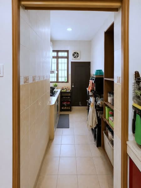 Rumah Teres 1.5 Tingkat untuk Dijual di Taman Molek (Johor Bahru) - Karl Lim - Kitchen - PropertyGuru.com.my