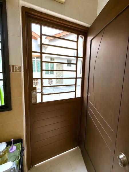 Rumah Teres 1.5 Tingkat untuk Dijual di Taman Molek (Johor Bahru) - Karl Lim - Entrance - PropertyGuru.com.my