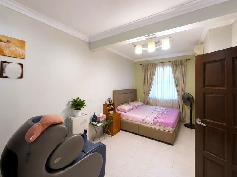 Rumah Teres 1.5 Tingkat untuk Dijual di Taman Molek (Johor Bahru) - Karl Lim - Bedroom - PropertyGuru.com.my