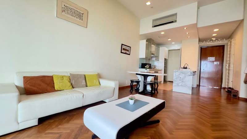 Servis Apartment untuk Dijual di Straits Quay (The Suites at Waterside) - Chan Yi Shen - Living Room - PropertyGuru.com.my