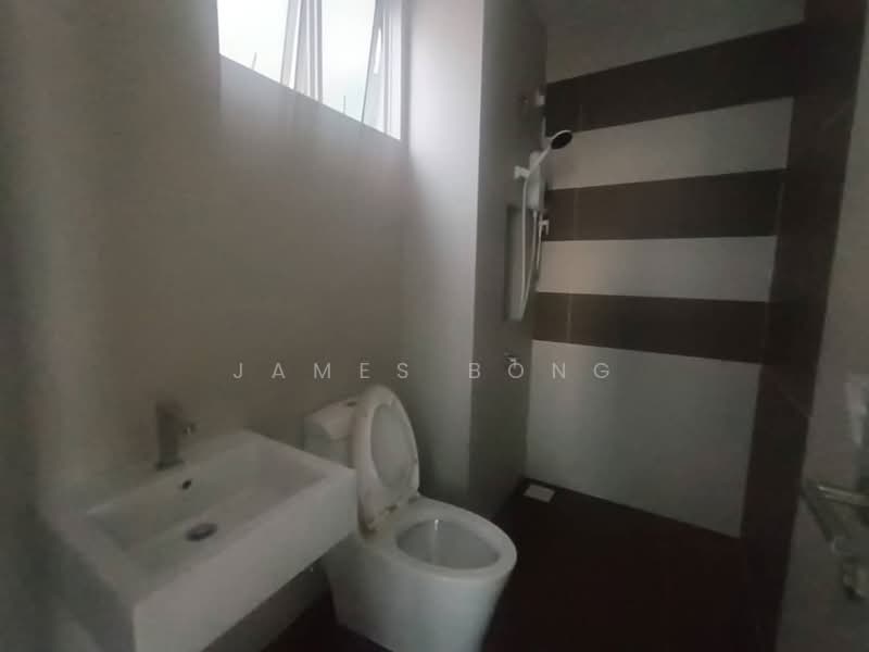 Service Residence for Sale at Skysuites @ Meldrum Hills - James Bong - Bathroom - PropertyGuru.com.my