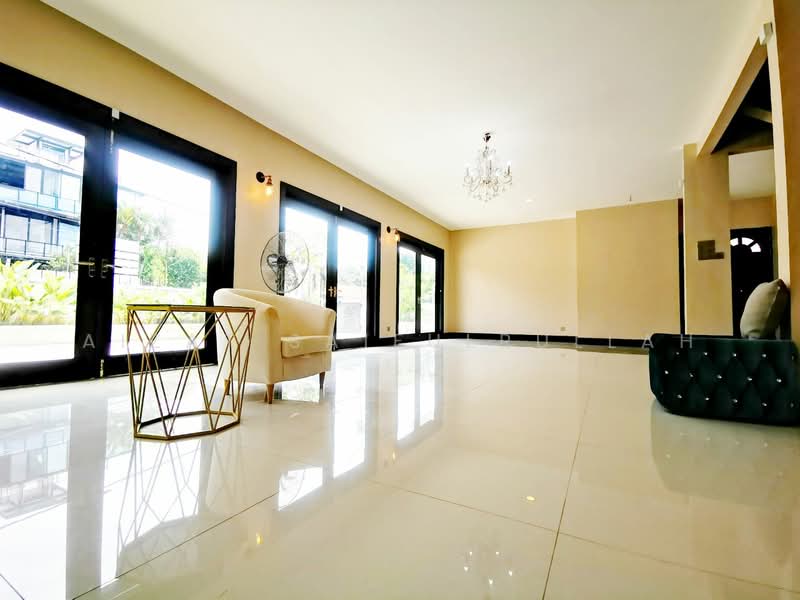 Bungalow for Rent in Jalan Tun Razak (KL City Centre) - Aizat Saifulrullah - Living Room - PropertyGuru.com.my