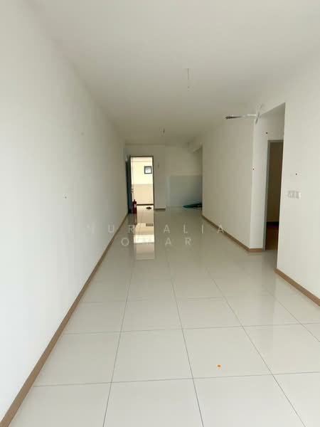 Kondominium untuk Disewa di LEA By The Hills - Nur Alia Omar - Corridor - PropertyGuru.com.my