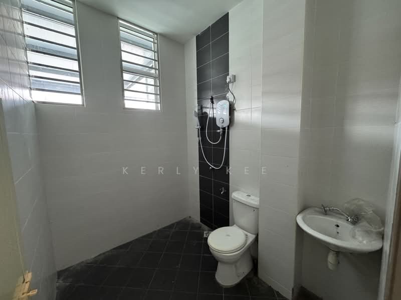 2-storey Terraced House for Rent in Simpang Ampat (Penang) - Kerly Kee - Bathroom - PropertyGuru.com.my