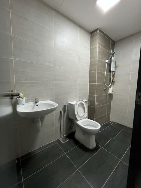 Service Residence for Rent at EDUSENTRAL - Jeff Yap - Bathroom - PropertyGuru.com.my