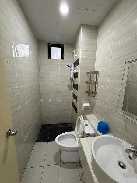 Servis Apartment untuk Disewa di D'Summit Residences - Sam Yap - Bathroom - PropertyGuru.com.my