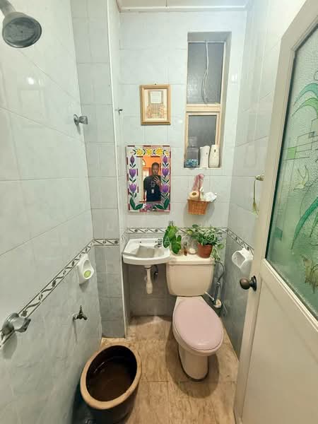 Rumah Teres 2.5 Tingkat untuk Dijual di Shah Alam (Selangor) - Nur Alia Omar - Bathroom - PropertyGuru.com.my