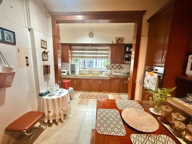 Rumah Teres 2.5 Tingkat untuk Dijual di Shah Alam (Selangor) - Nur Alia Omar - Kitchen - PropertyGuru.com.my