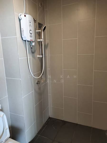 Kondominium untuk Dijual di The Andes Condo Villa @ Bukit Jalil - Chen Kah Seng - Bathroom - PropertyGuru.com.my