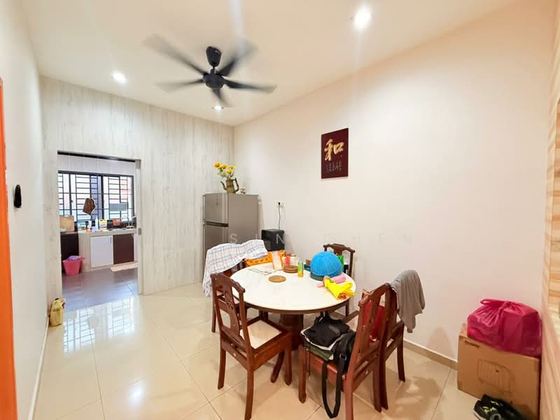 2-storey Terraced House for Sale in Taman Ehsan Jaya (Ulu Tiram) - Yap Sin Chen - Dining Room - PropertyGuru.com.my