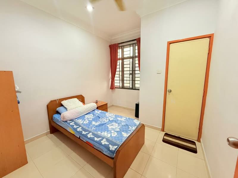 2-storey Terraced House for Sale in Taman Ehsan Jaya (Ulu Tiram) - Yap Sin Chen - Bedroom - PropertyGuru.com.my