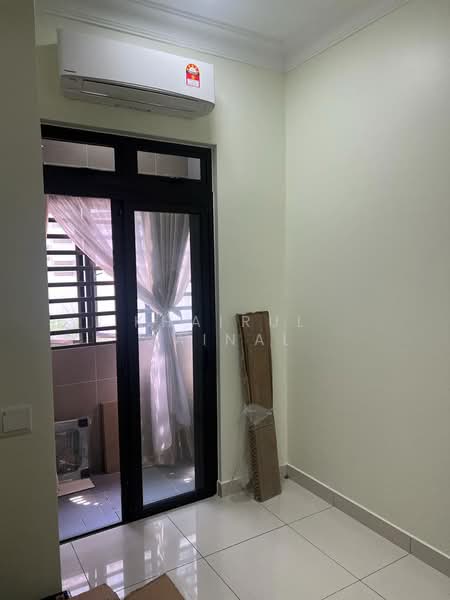 2-storey Terraced House for Sale in Shah Alam (Selangor) - Khairul Zainal - Balcony - PropertyGuru.com.my