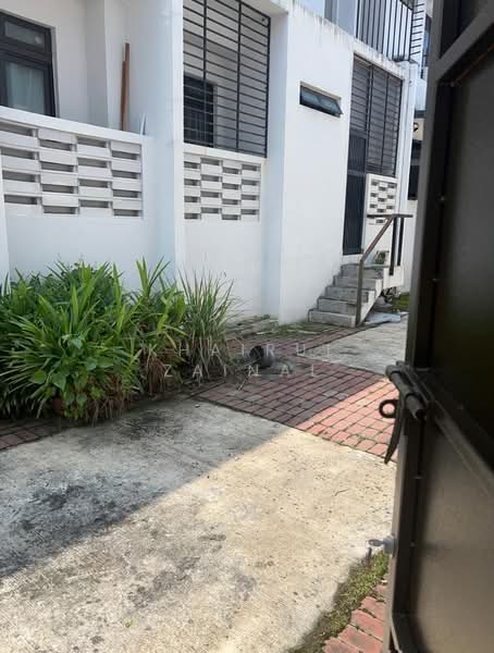 2-storey Terraced House for Sale in Shah Alam (Selangor) - Khairul Zainal - Exterior - PropertyGuru.com.my