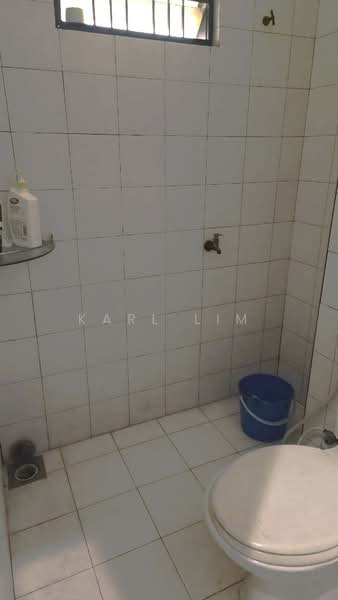 Rumah Teres 1.5 Tingkat untuk Dijual di Taman Melodies (Johor Bahru) - Karl Lim - Bathroom - PropertyGuru.com.my
