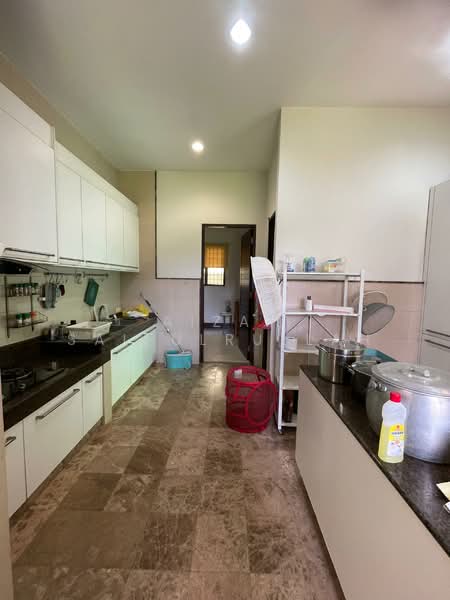 Bungalow for Sale in Kayangan Heights (Shah Alam) - Aizat Saifulrullah - Kitchen - PropertyGuru.com.my