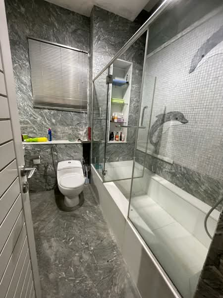 Bungalow for Sale in Kayangan Heights (Shah Alam) - Aizat Saifulrullah - Bathroom - PropertyGuru.com.my