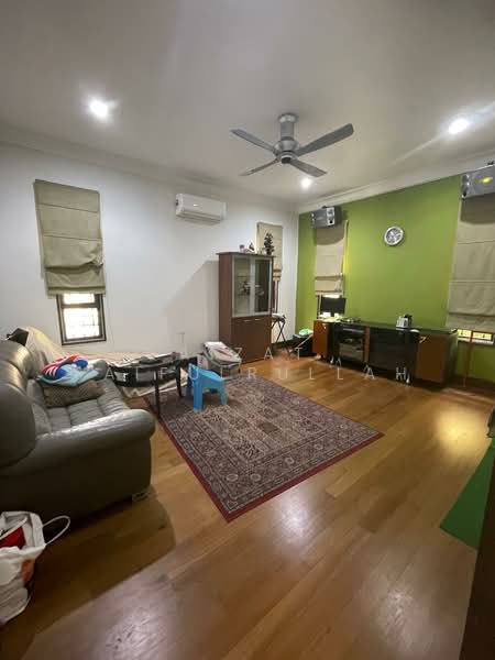 Bungalow for Sale in Kayangan Heights (Shah Alam) - Aizat Saifulrullah - Living Room - PropertyGuru.com.my
