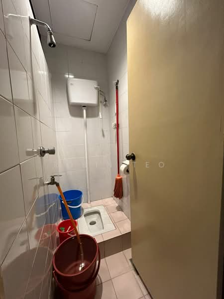 Condominium for Sale at Aloha Tower Condominium - Robin Teo - Bathroom - PropertyGuru.com.my