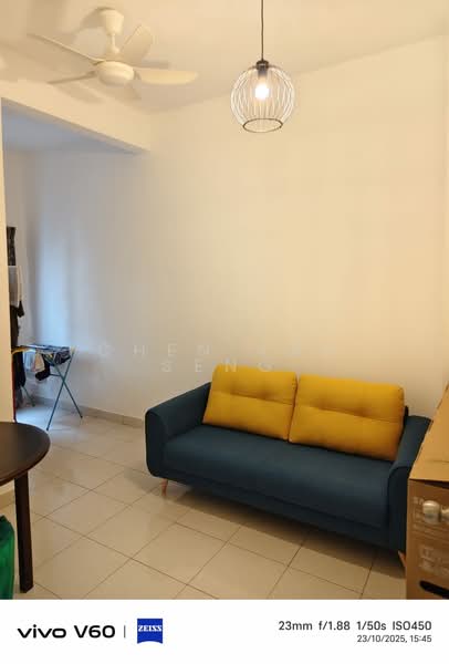 Terraced House for Sale in Taman Sengkang (Pasir Panjang) - Chen Kah Seng - Living Room - PropertyGuru.com.my