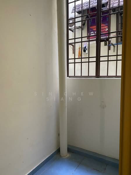 Apartment for Rent at Taman Ehsan Jaya - Sin Chew Siang - Balcony - PropertyGuru.com.my