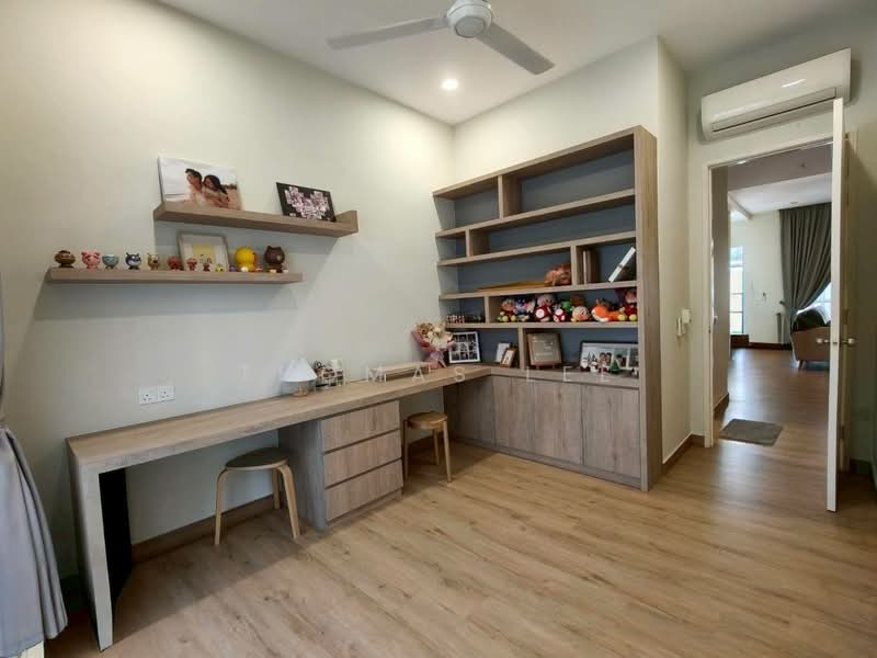 Terraced House for Sale in Johor Bahru (Johor) - Thomas Lee - Study - PropertyGuru.com.my