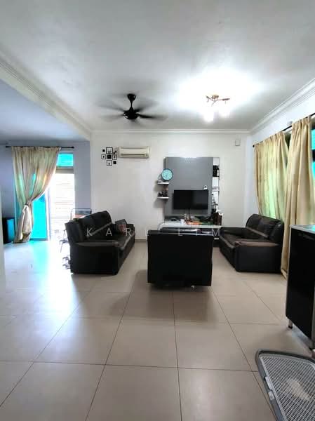 2-storey Terraced House for Sale in Taman Nusa Bestari (Iskandar Puteri (Nusajaya)) - Karl Lim - Living Room - PropertyGuru.com.my