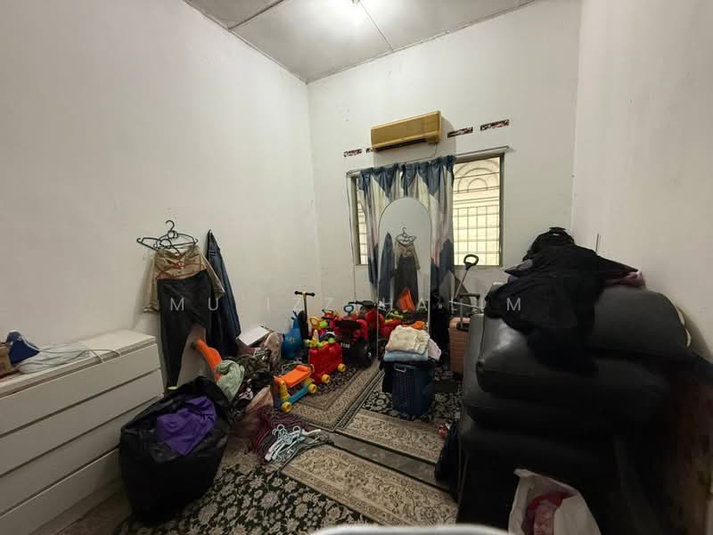 1-storey Terraced House for Sale in Kampung Delek Kanan (Klang) - Mu'izz Halim - PropertyGuru.com.my