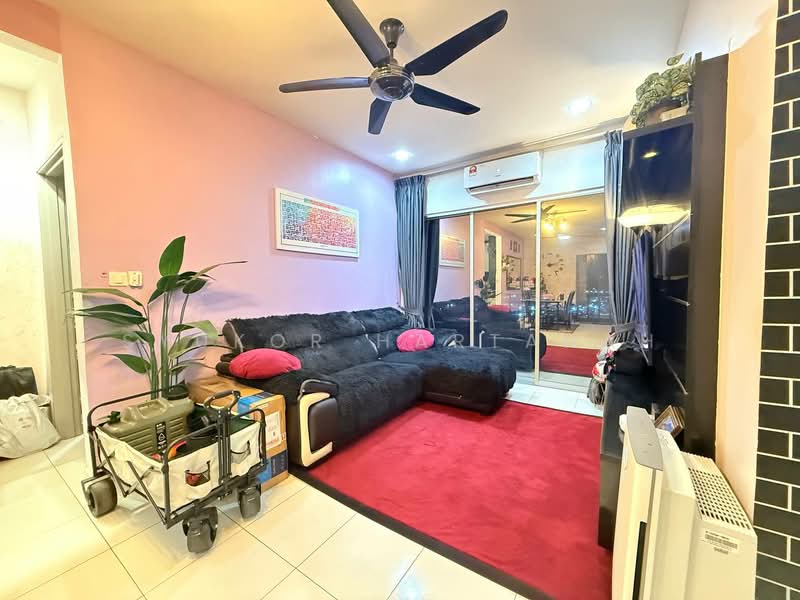 Pangsapuri untuk Dijual di Residensi Laguna Biru 2 - Syukor Hartanah - Living Room - PropertyGuru.com.my