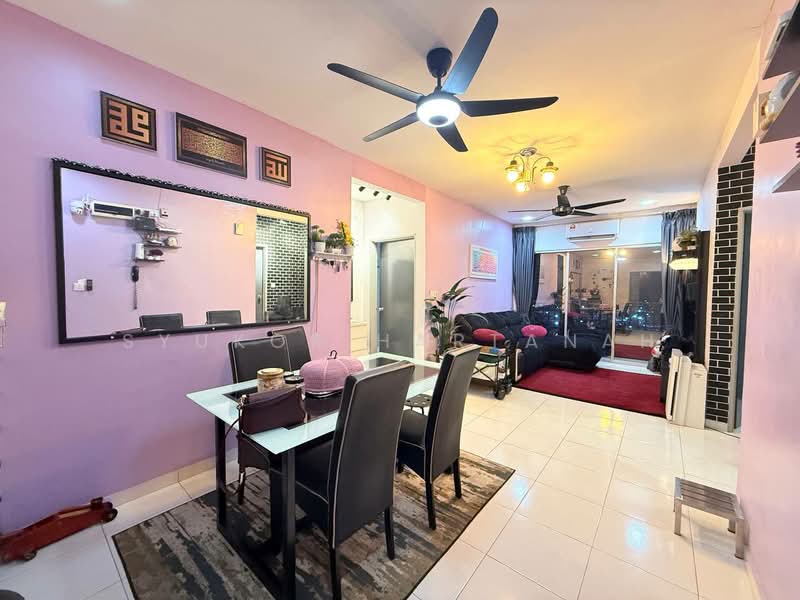 Pangsapuri untuk Dijual di Residensi Laguna Biru 2 - Syukor Hartanah - Living Room - PropertyGuru.com.my