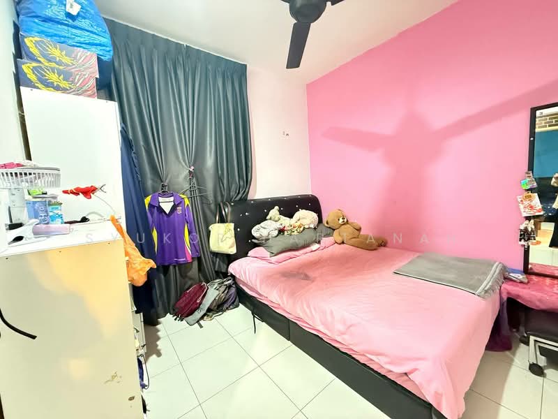 Pangsapuri untuk Dijual di Residensi Laguna Biru 2 - Syukor Hartanah - Bedroom - PropertyGuru.com.my