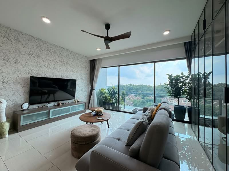 Kondominium untuk Dijual di One Central Park - Bao Jie - Living Room - PropertyGuru.com.my