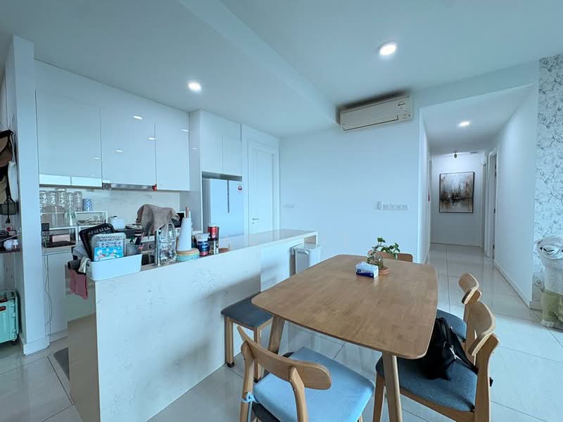 Kondominium untuk Dijual di One Central Park - Bao Jie - Kitchen - PropertyGuru.com.my