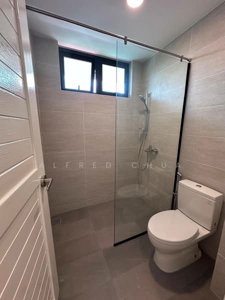 Semi-Detached House for Sale in Green Heights (Kuching) - Alfred Chua - Bathroom - PropertyGuru.com.my
