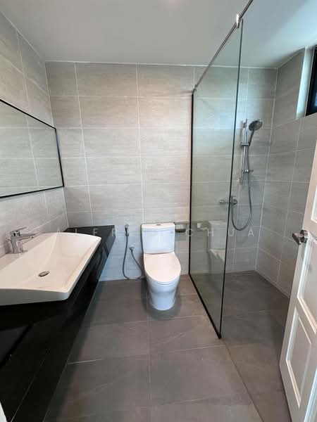 Semi-Detached House for Sale in Green Heights (Kuching) - Alfred Chua - Bathroom - PropertyGuru.com.my