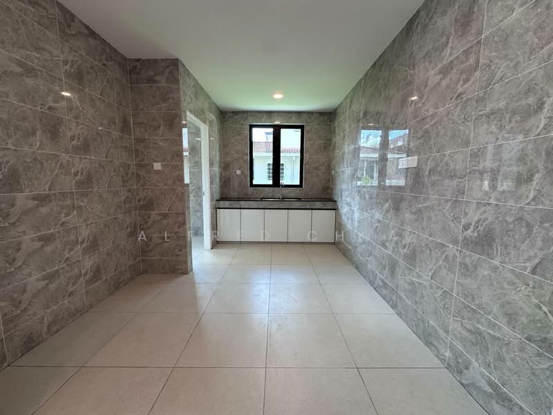Semi-Detached House for Sale in Green Heights (Kuching) - Alfred Chua - Kitchen - PropertyGuru.com.my