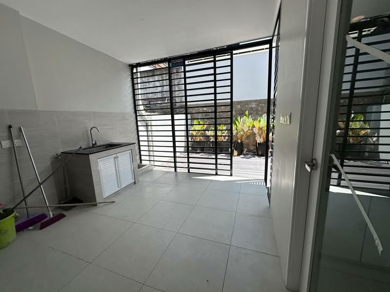Semi-Detached House for Sale in Green Heights (Kuching) - Alfred Chua - Interior - PropertyGuru.com.my