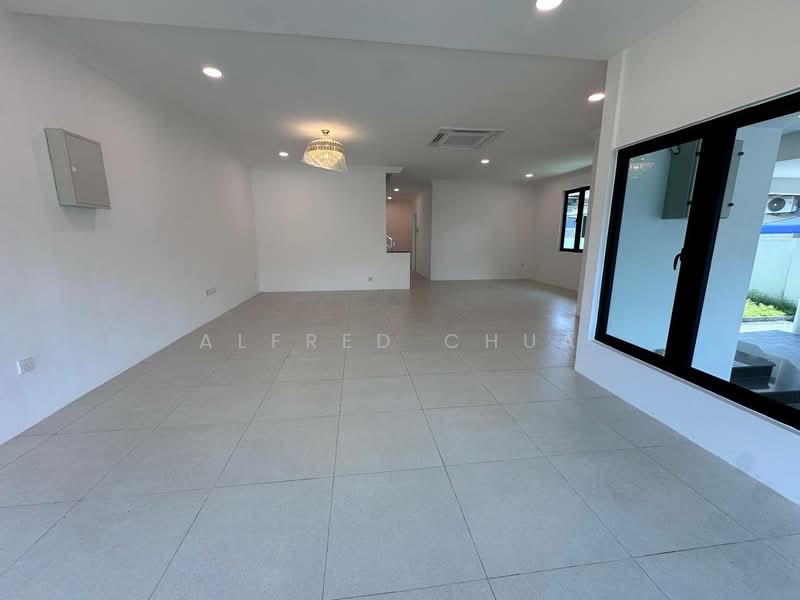 Semi-Detached House for Sale in Green Heights (Kuching) - Alfred Chua - Living Room - PropertyGuru.com.my