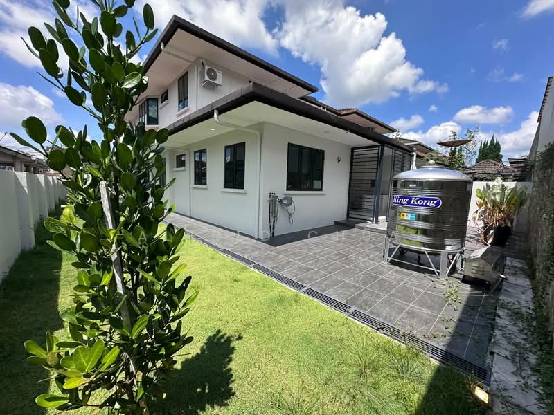 Semi-Detached House for Sale in Green Heights (Kuching) - Alfred Chua - Exterior - PropertyGuru.com.my