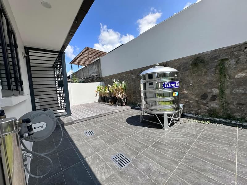 Semi-Detached House for Sale in Green Heights (Kuching) - Alfred Chua - Exterior - PropertyGuru.com.my
