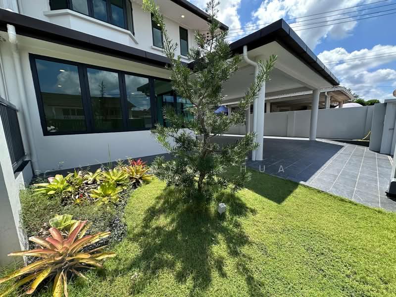 Semi-Detached House for Sale in Green Heights (Kuching) - Alfred Chua - Exterior - PropertyGuru.com.my