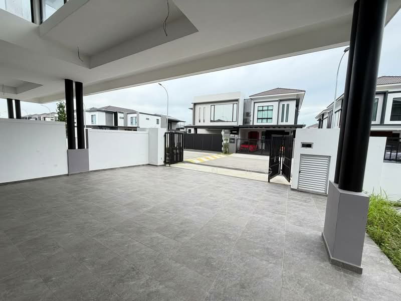 Cluster House for Sale in Austin Crest (Johor Bahru) - Sharon Ng - Exterior - PropertyGuru.com.my